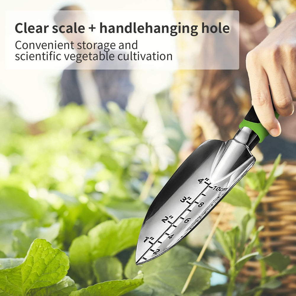 MDSXO transplants trowel with ergonomic grip displayed outdoors