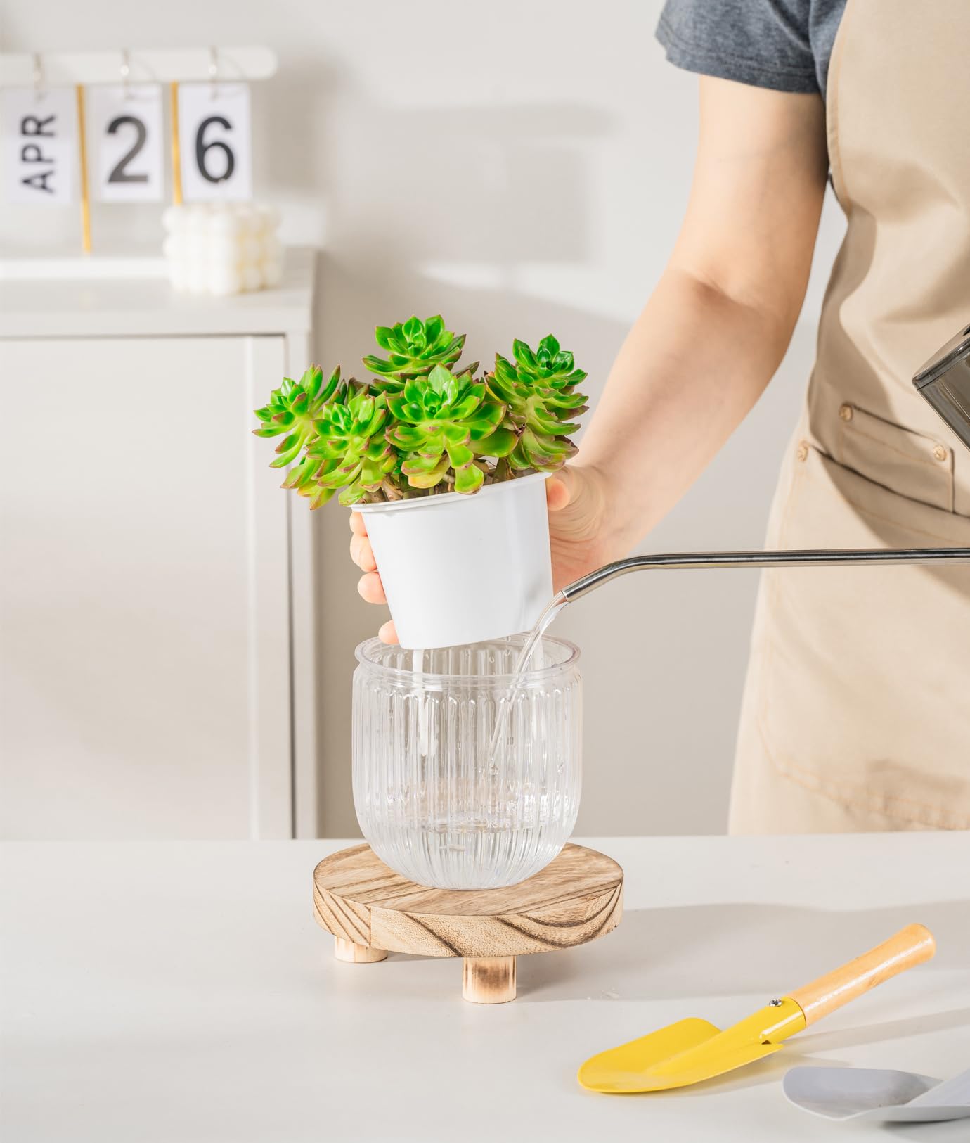 Melphoe 2 pack self watering pots in white
