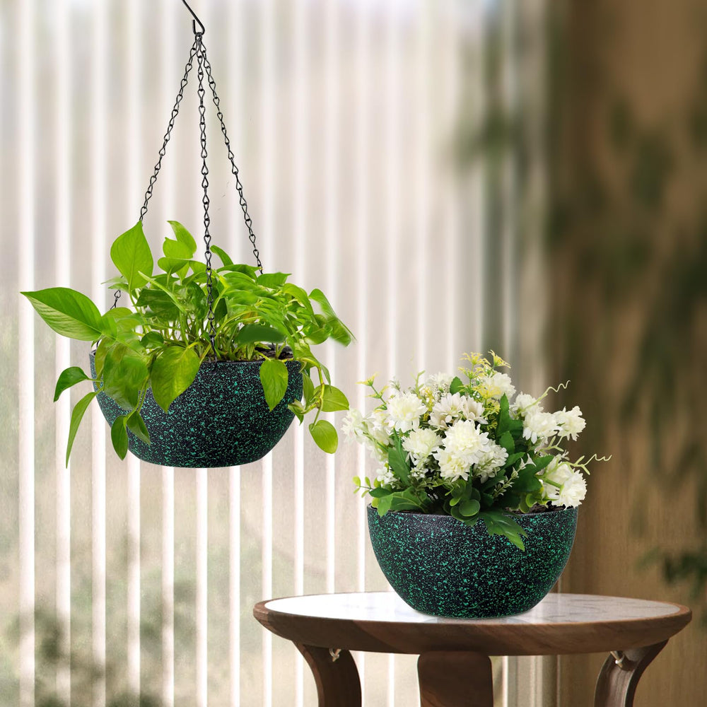 Meowell hanging planter installation example on a balcony