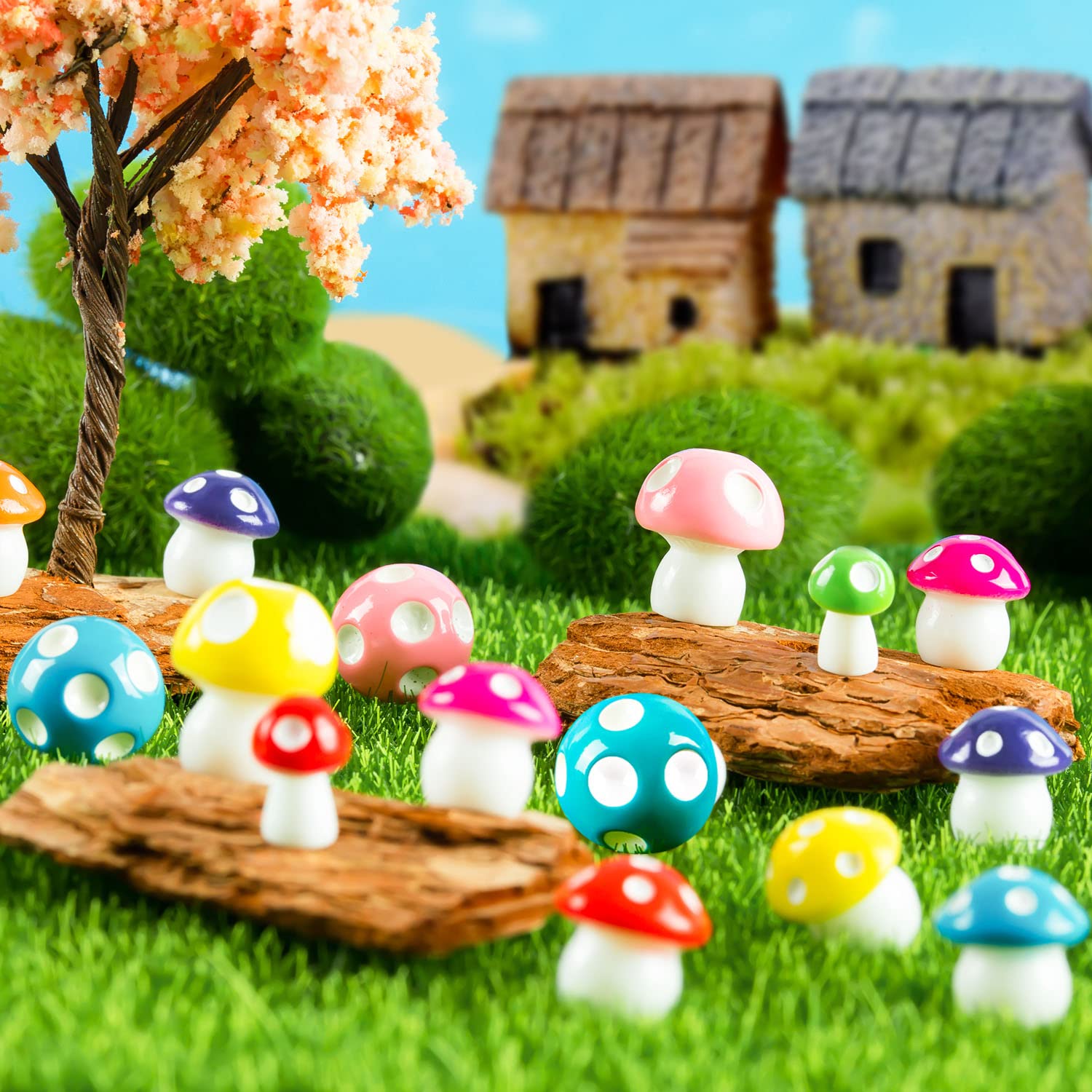 MGZTTHW Tiny Mushroom Figurines placed on rocks for decoration