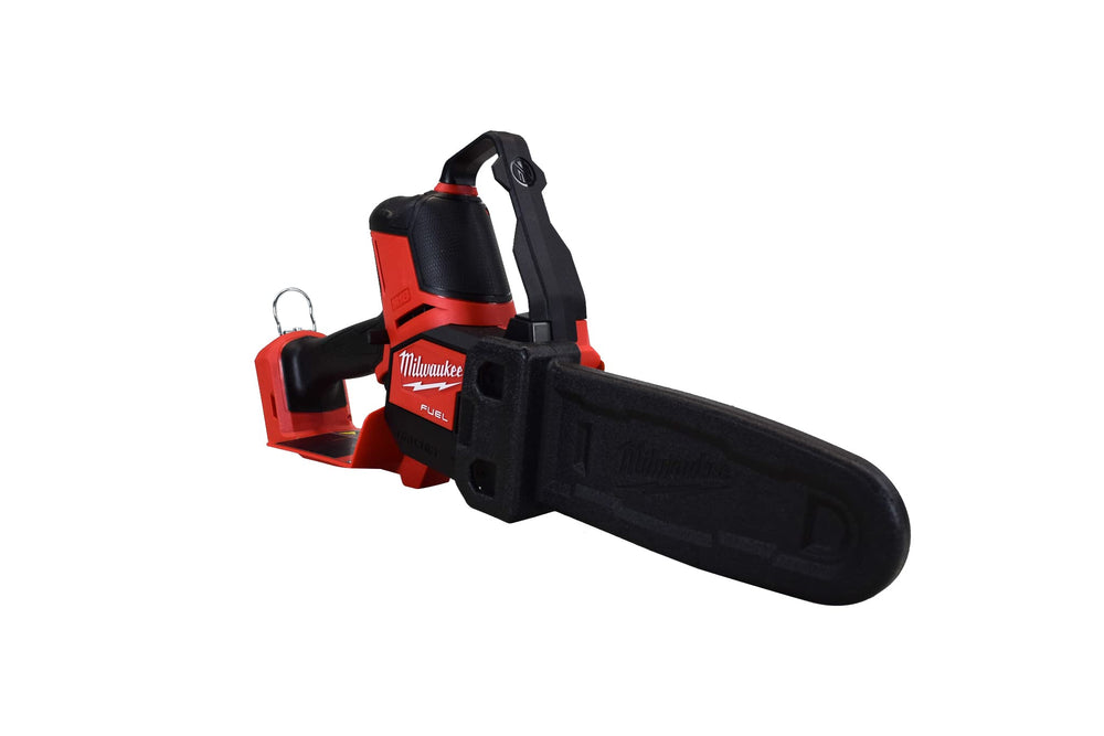Milwaukee 3004-20 pruning saw showing full house chain