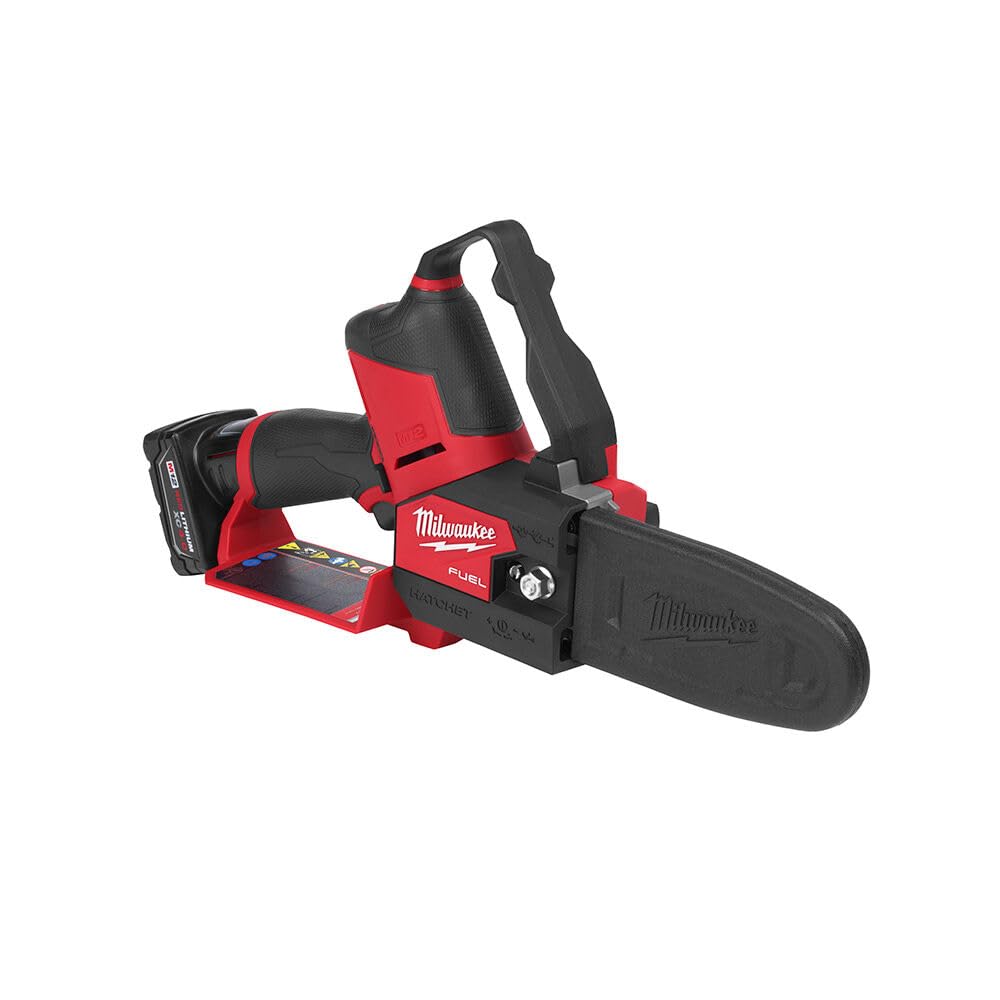 Milwaukee M12 Fuel Hatchet 6" Pruning Saw close-up of blade