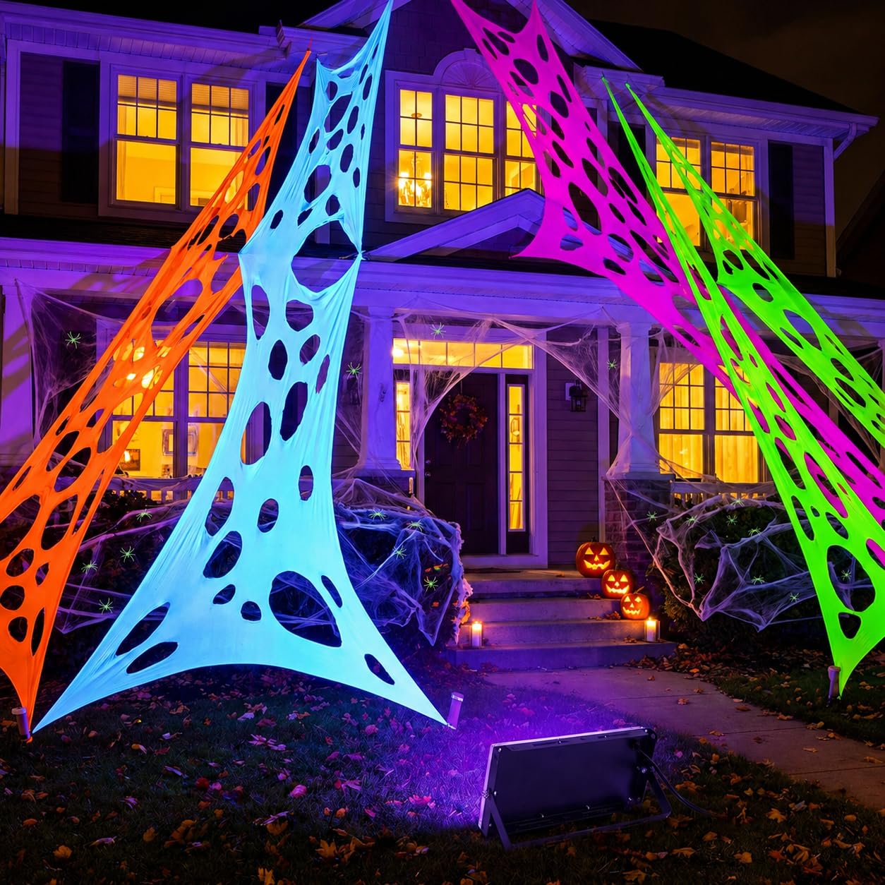 Mini spiders included in PURPLE STAR 1N spider web decoration