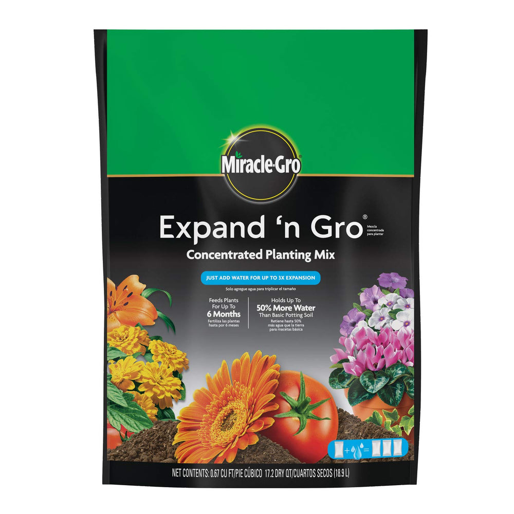 Miracle-Gro Expand 'N Gro Concentrated Planting Mix 0.67 cu ft package front view