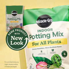 Miracle-Gro Indoor Potting Mix multi-material blend close-up