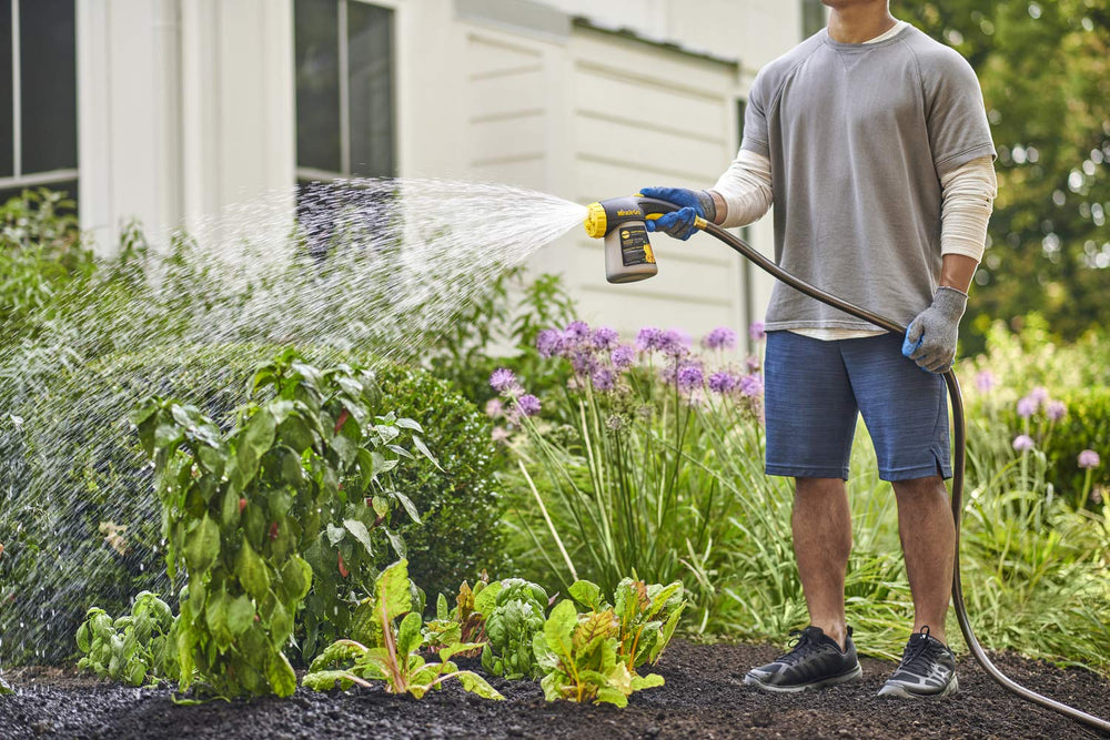 Miracle-Gro Performance Organics Garden Feeder in use