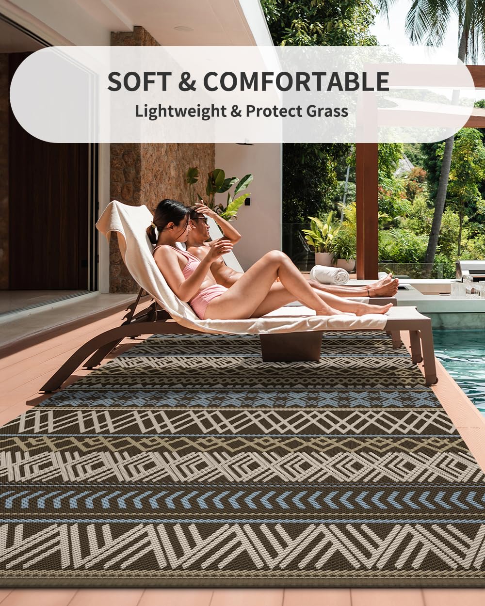 MontVoo Outdoor Rug lightweight and portable on grass