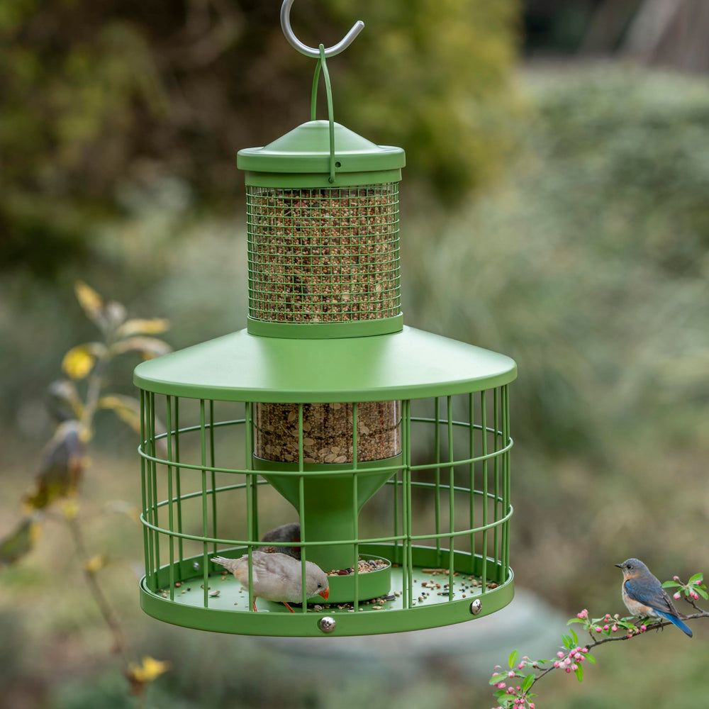 Mosloly Bird Feeder close-up of mesh opening