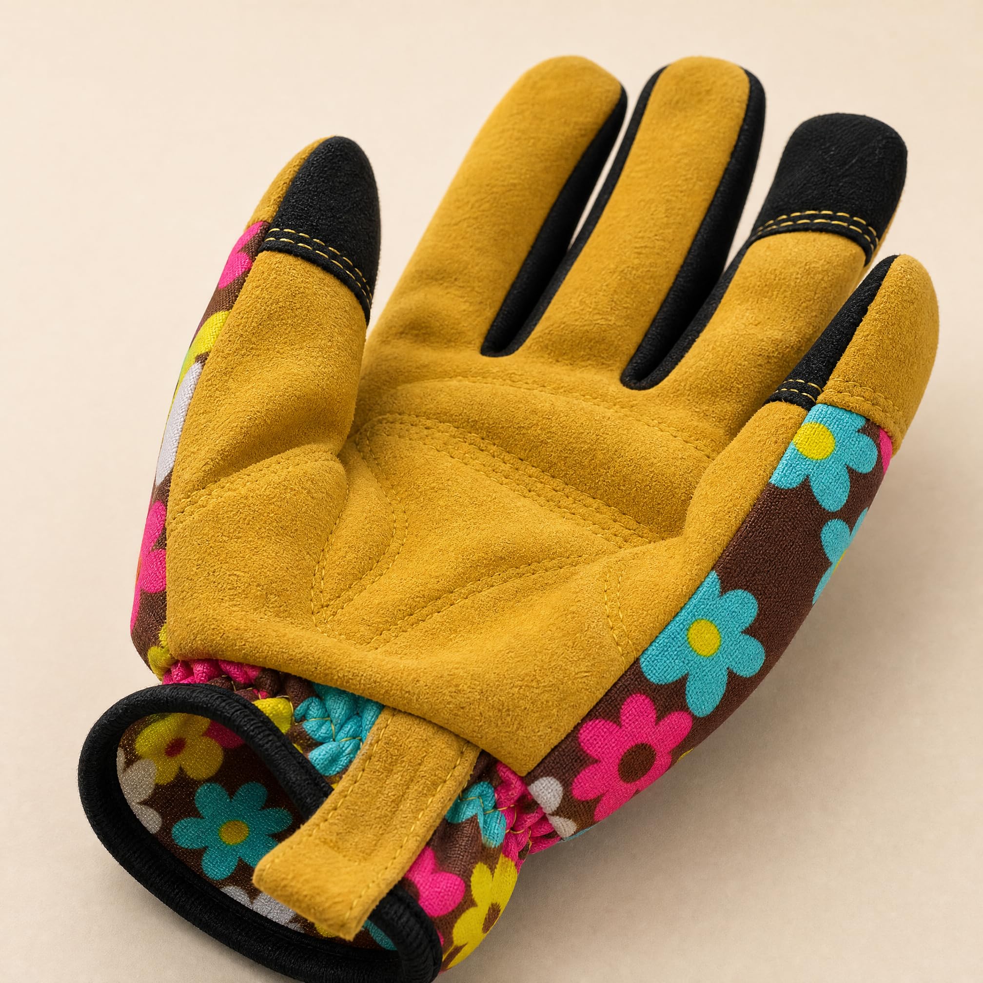 MSUPSAV Gardening Gloves worn by a gardener in action