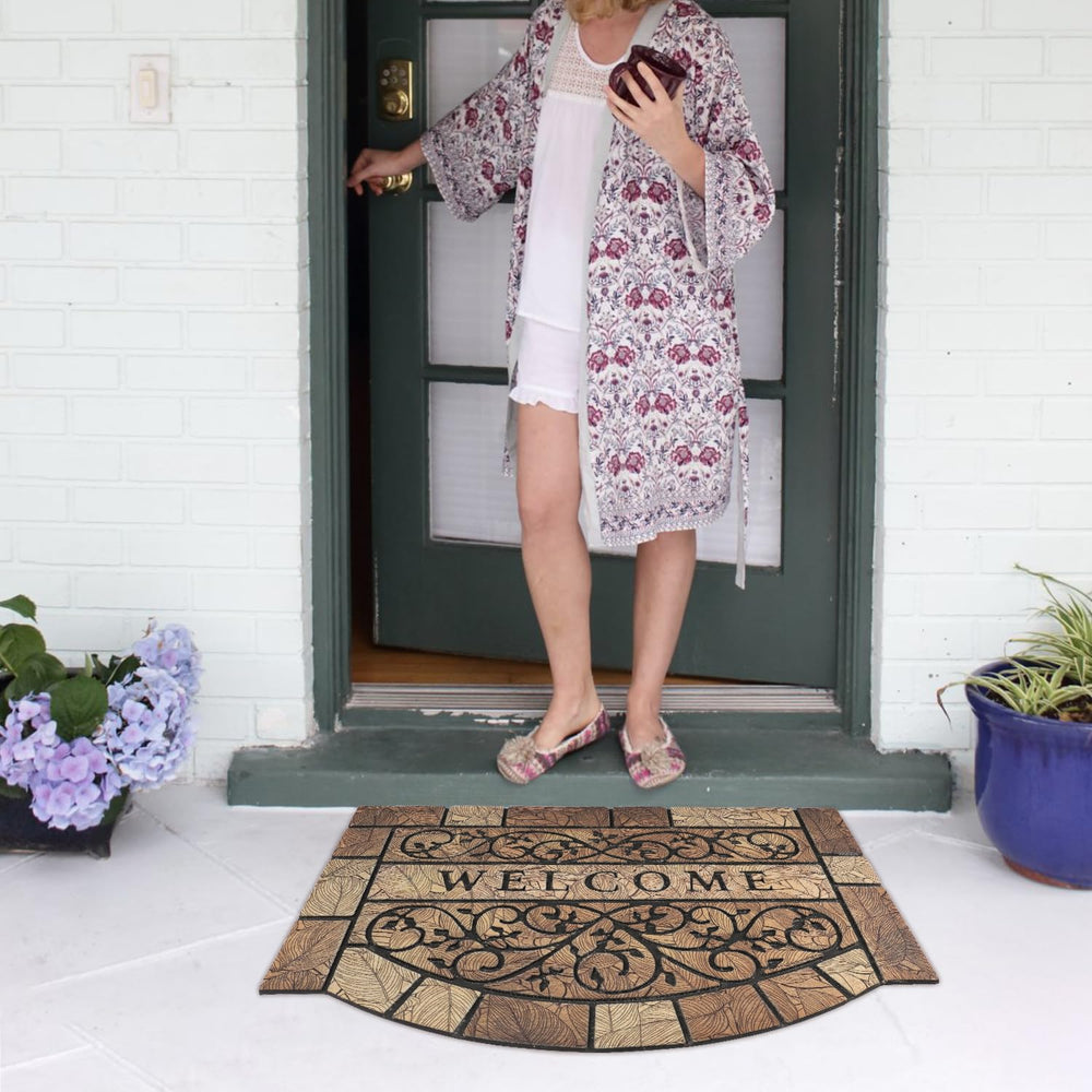 MTOUOCK welcome mat in front of a door