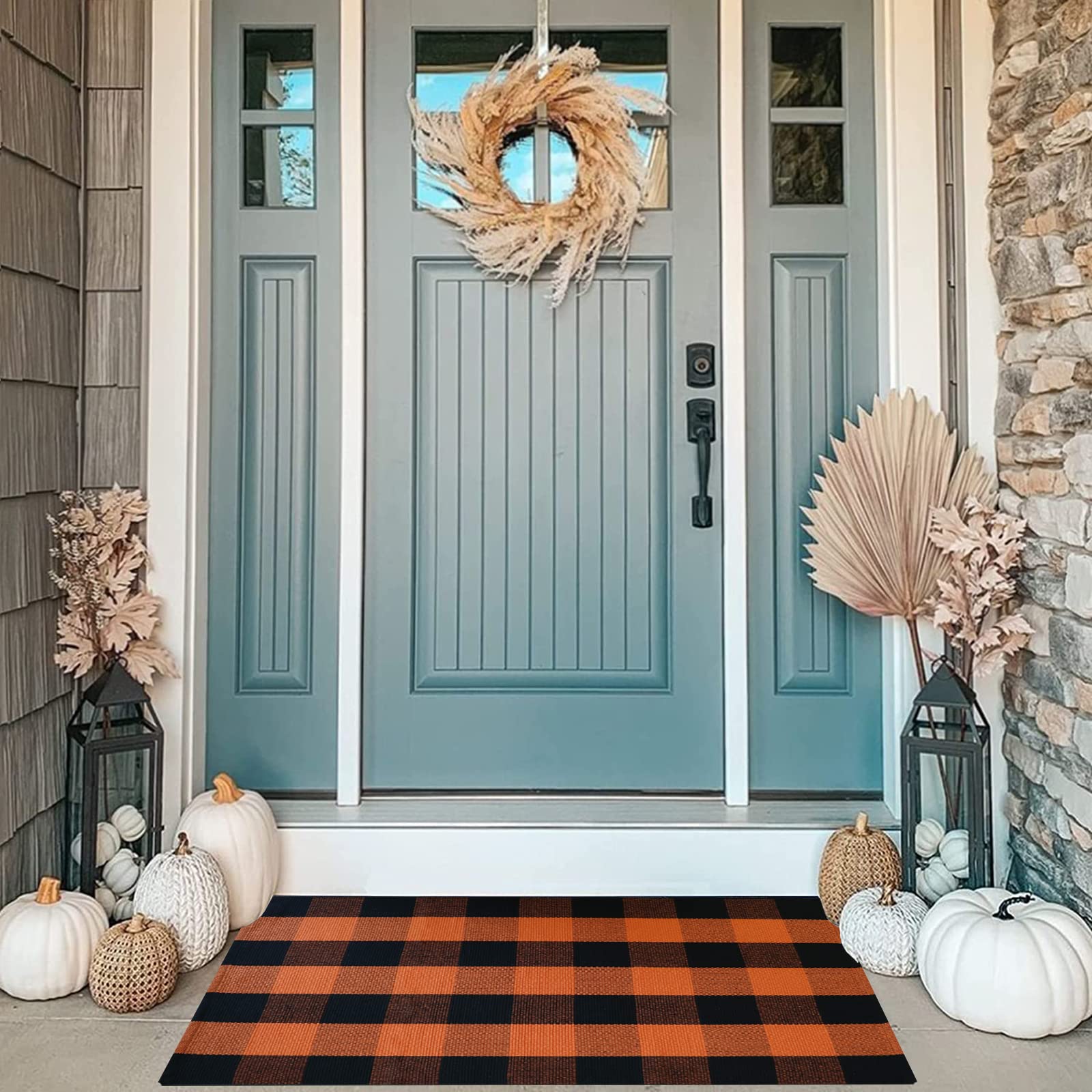 MUBIN Buffalo Plaid Rug in an outdoor setting