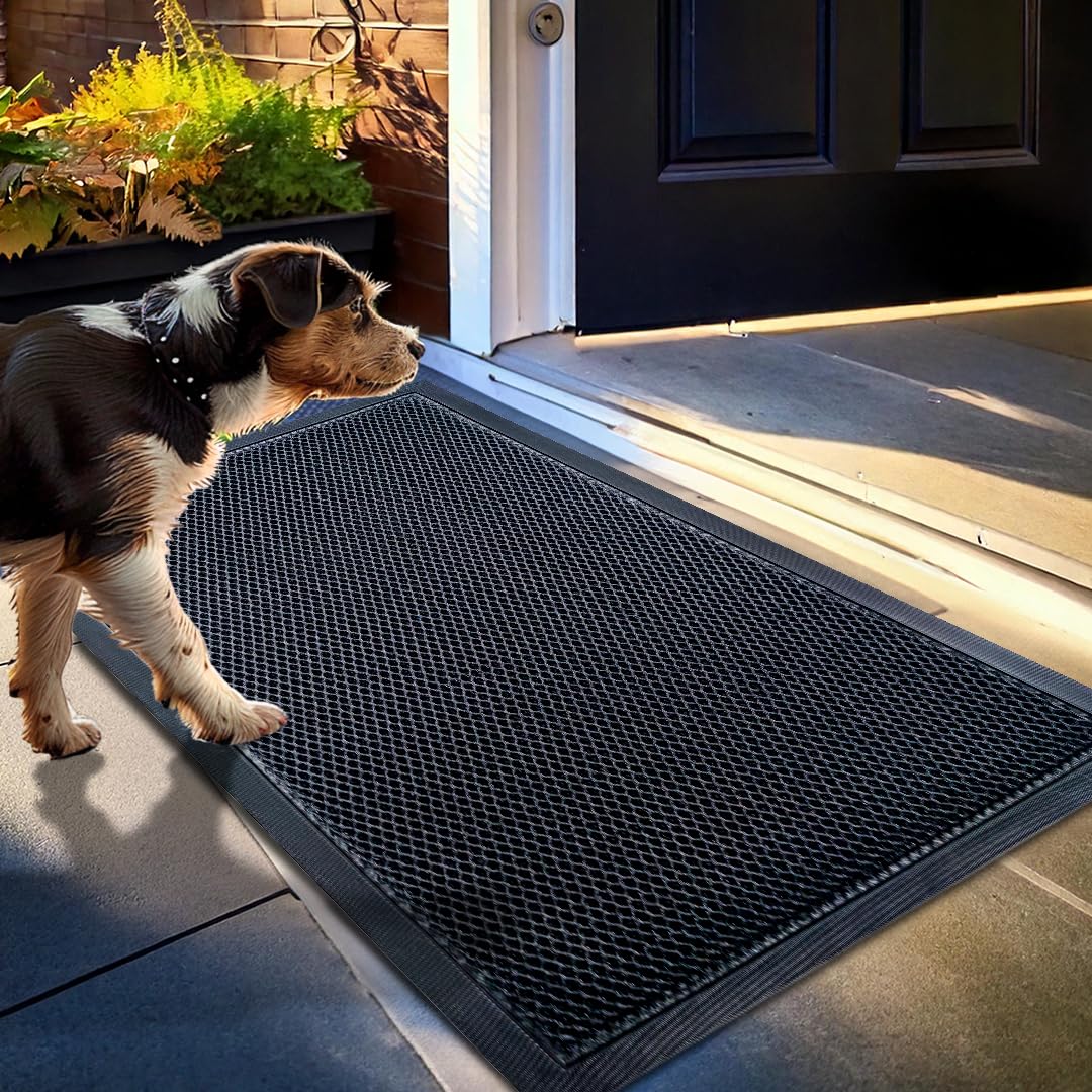 Muddy Mat Heavy-Duty Quick-Dry Floor Mat black front view