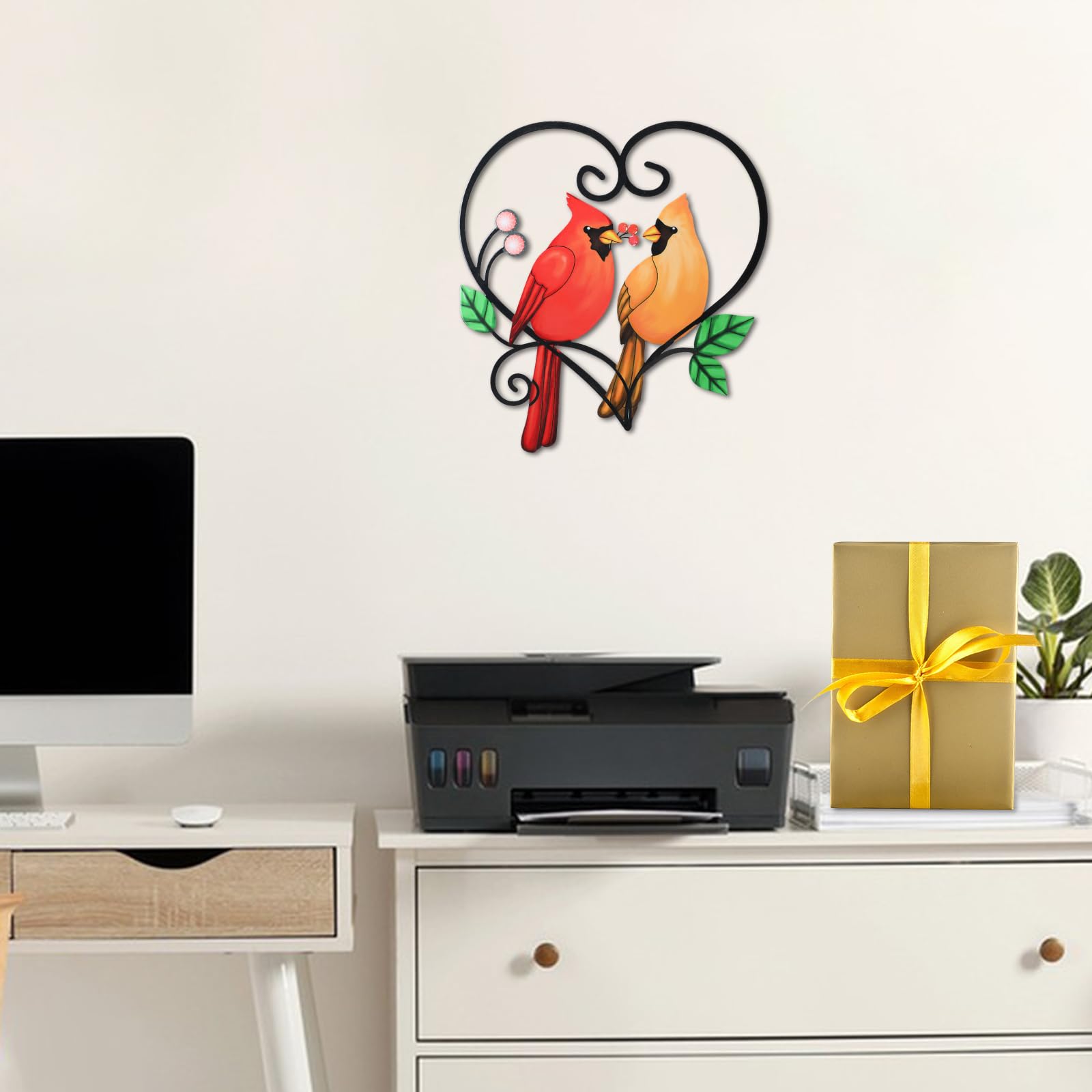 MUMTOP cardinal decor in garden showcasing love theme