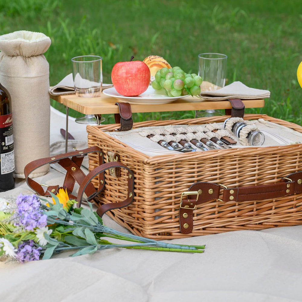 Natural colour SatisInside picnic basket set on a picnic blanket