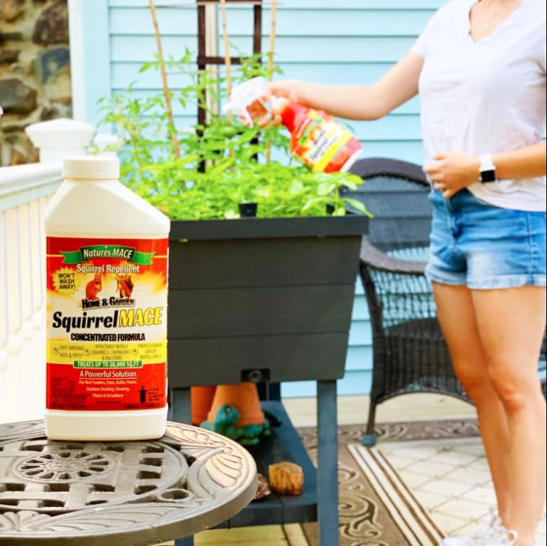 Nature's MACE Squirrel Mace Repellent 40 oz packaging