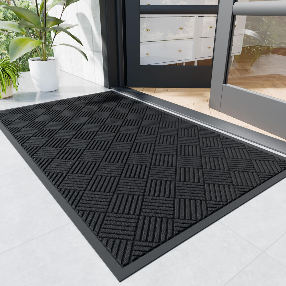 Naturei Heavy Duty Door Mat 3' x 6' black front view