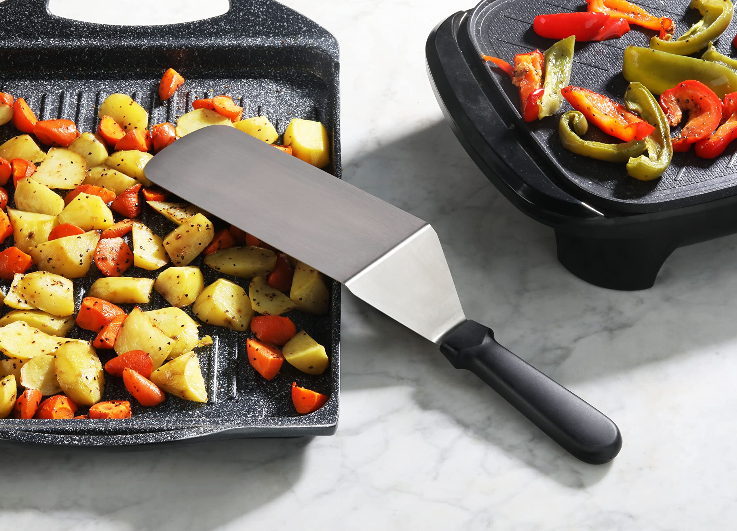 New Star Foodservice 14.5 Inch Grill Turner side view