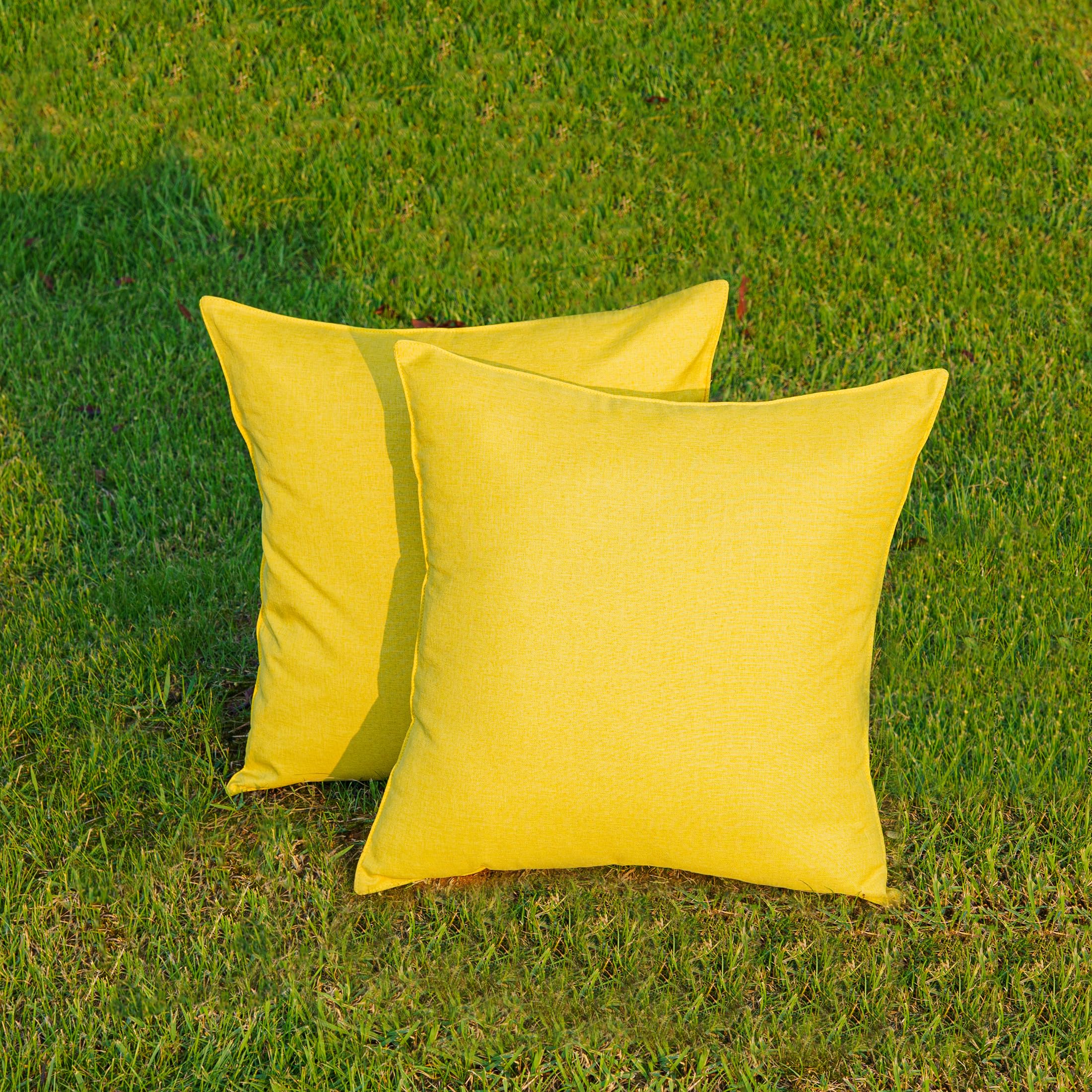 NiNi ALL outdoor pillow covers in picnic setup