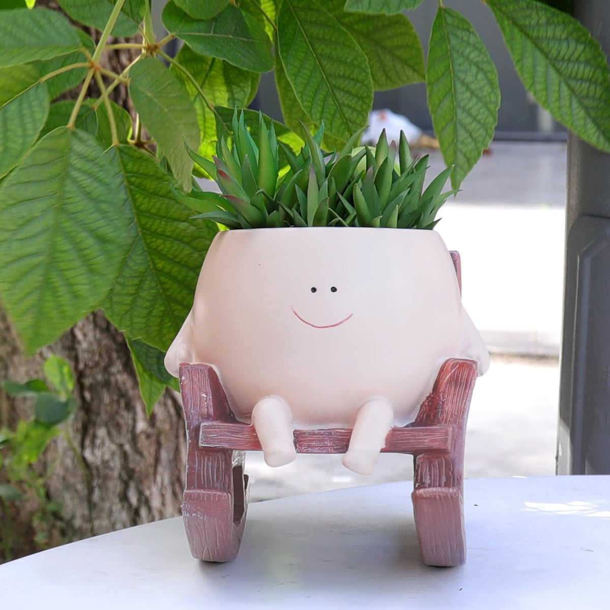 NINIPAPA Smiley Face Planter front view with small drainage hole