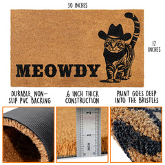 Non-slip PVC backing of the MAINEVENT Meowdy Doormat