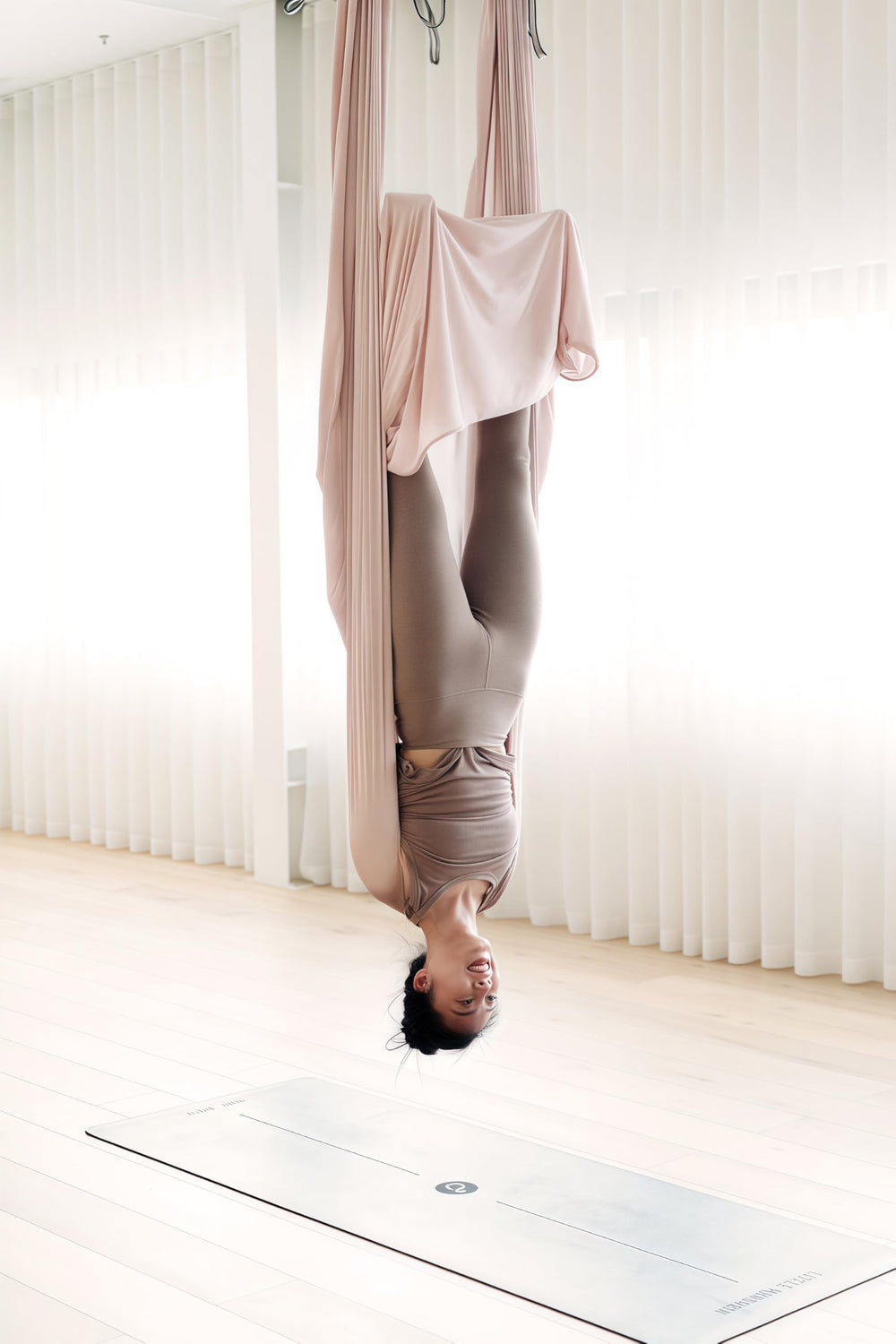 Nylon reinforced daisy chain of F.Life Aerial Yoga Hammock