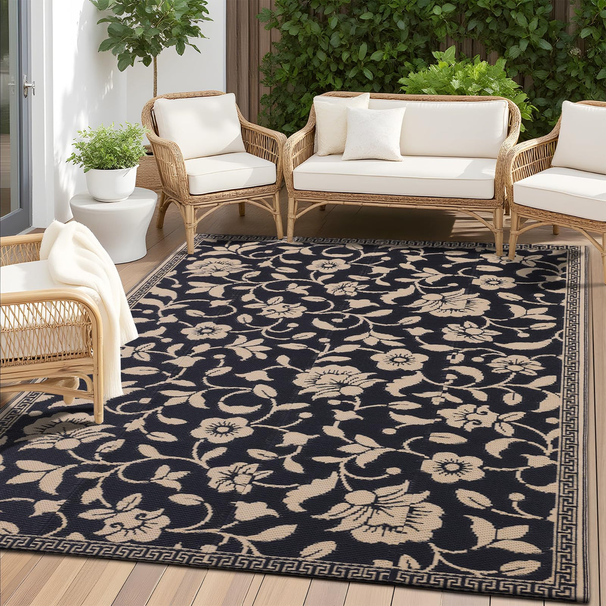 OLANLY 4x6 ft outdoor rug in black and beige floral pattern