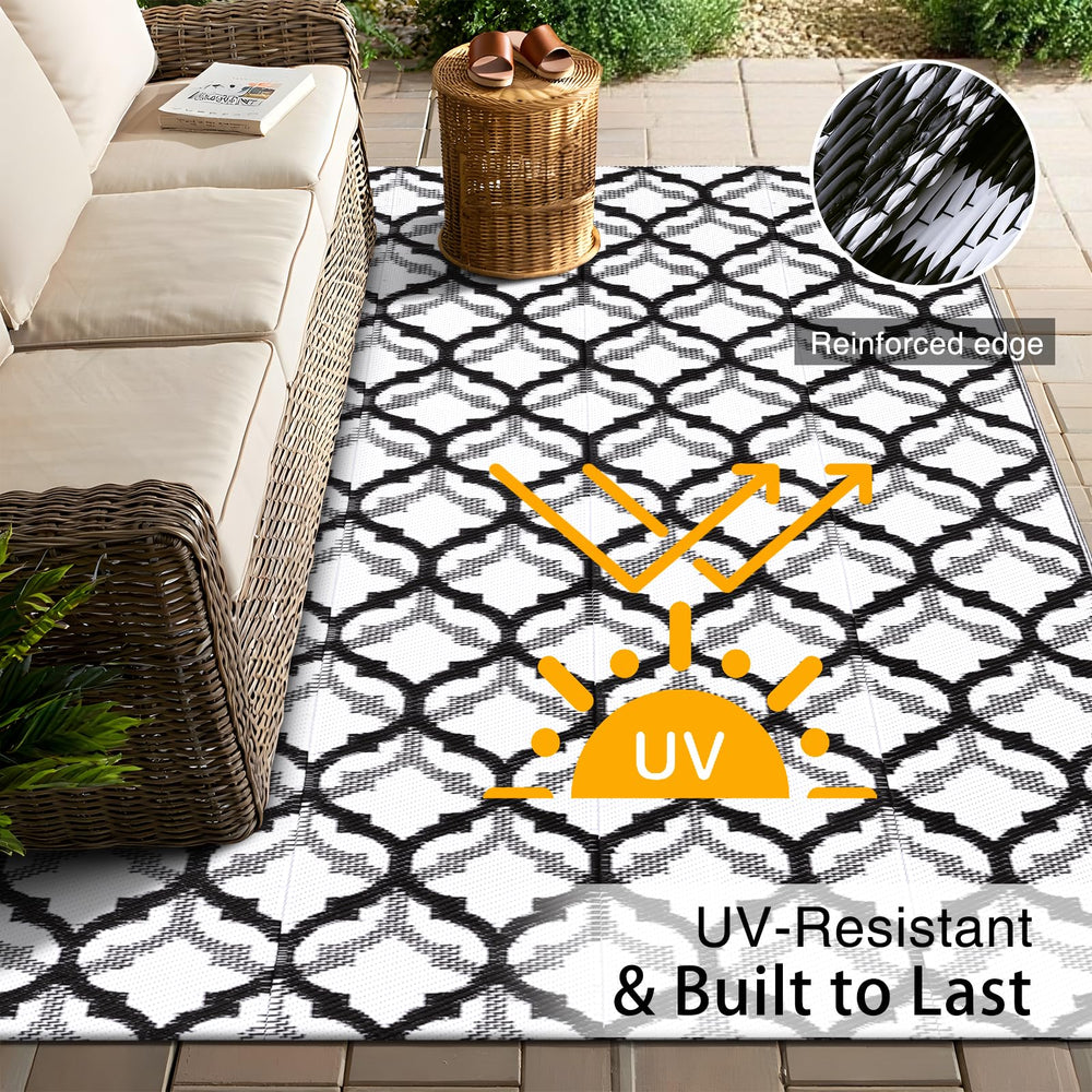 OLANLY Outdoor Rug 5x8 ft close-up of braided texture