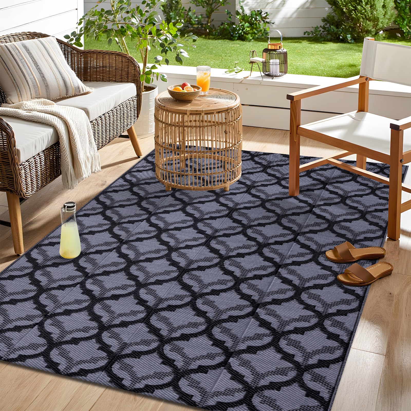 OLANLY Outdoor Rug 5x8 ft in a children's play area