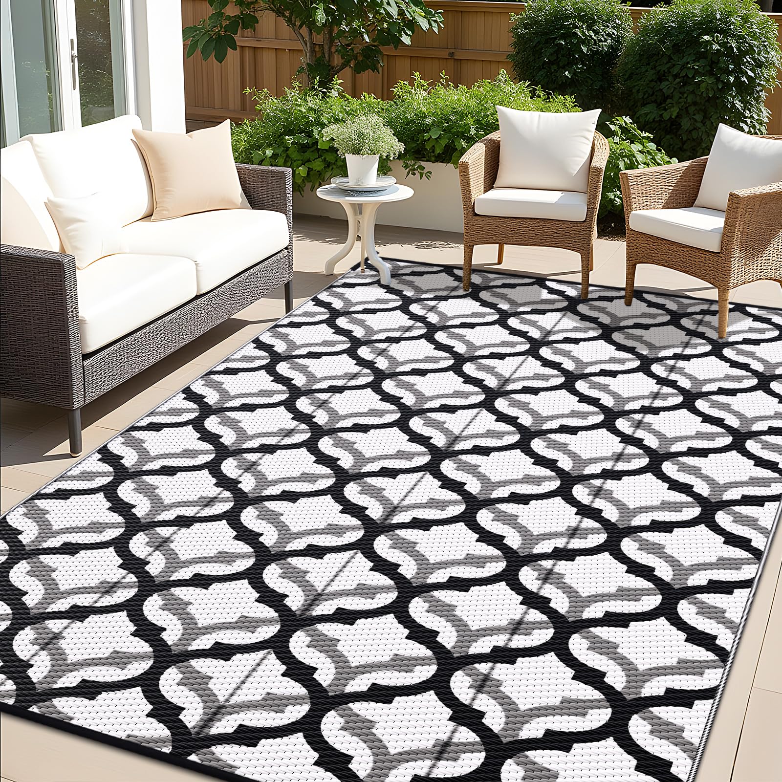 OLANLY Outdoor Rug 8x10 ft Black & White front view