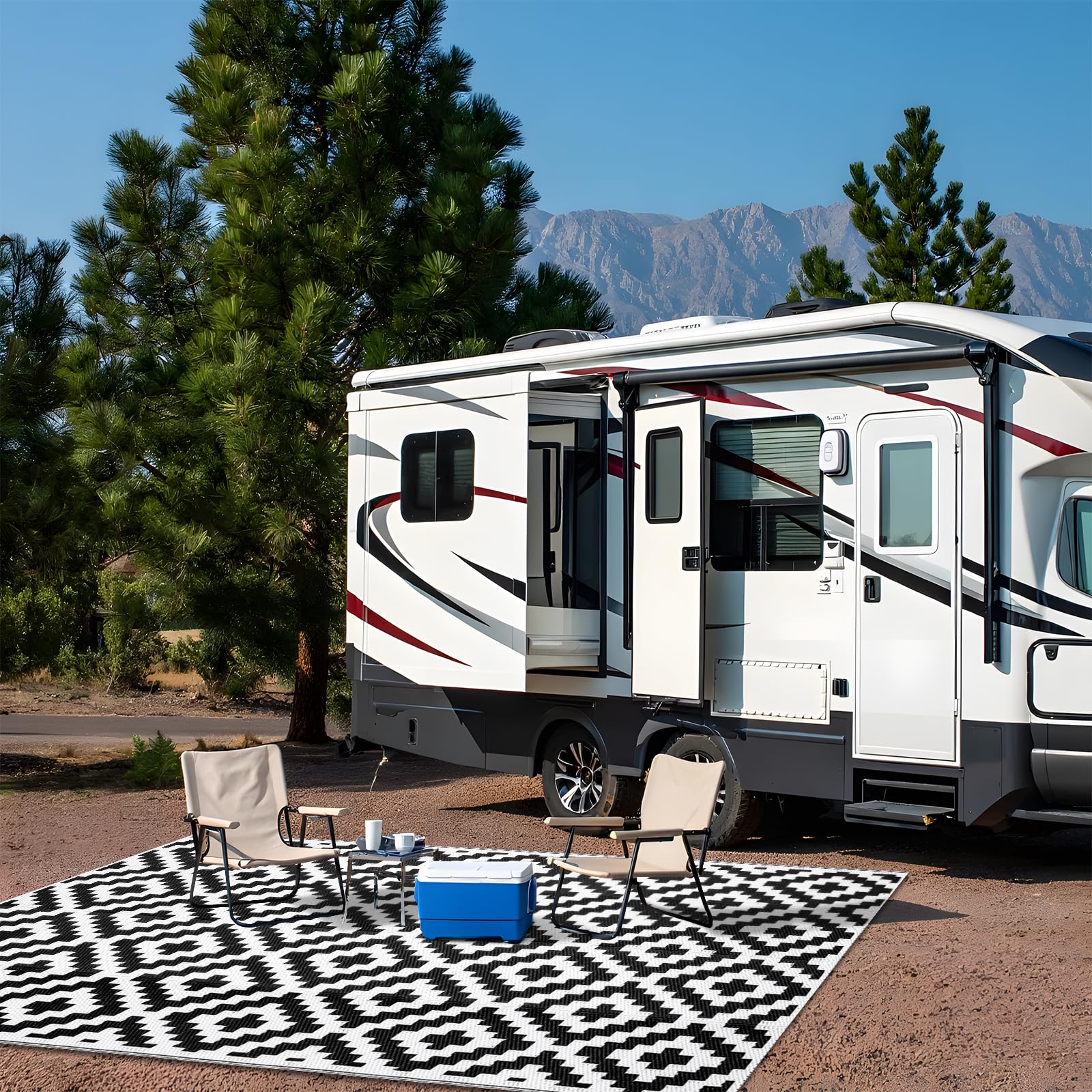 OLANLY outdoor rug in a backyard setting
