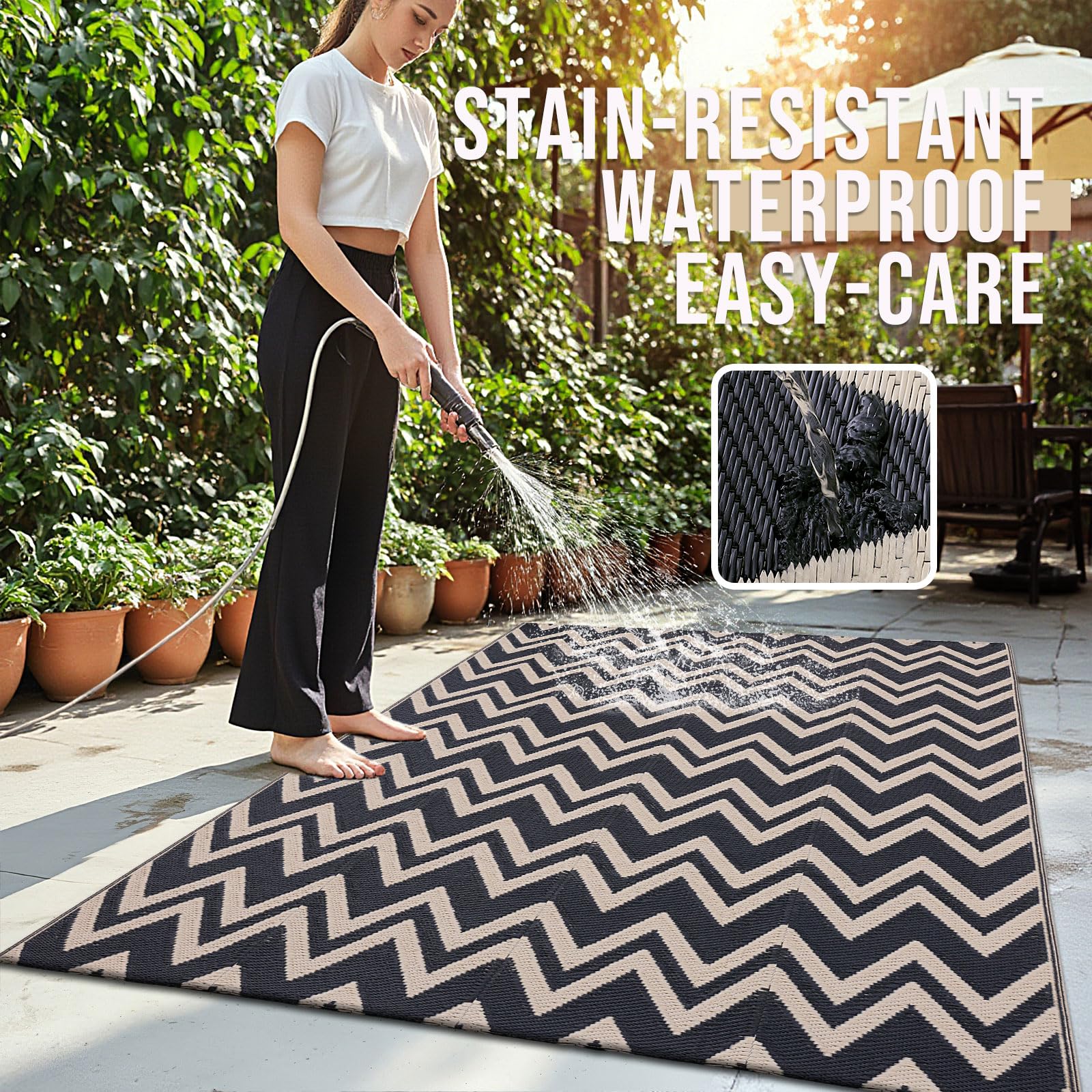OLANLY outdoor rug with matching carry case for easy transport