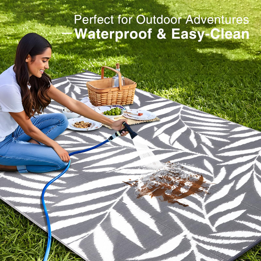 OLANLY Waterproof Outdoor Rug foldable with carry case