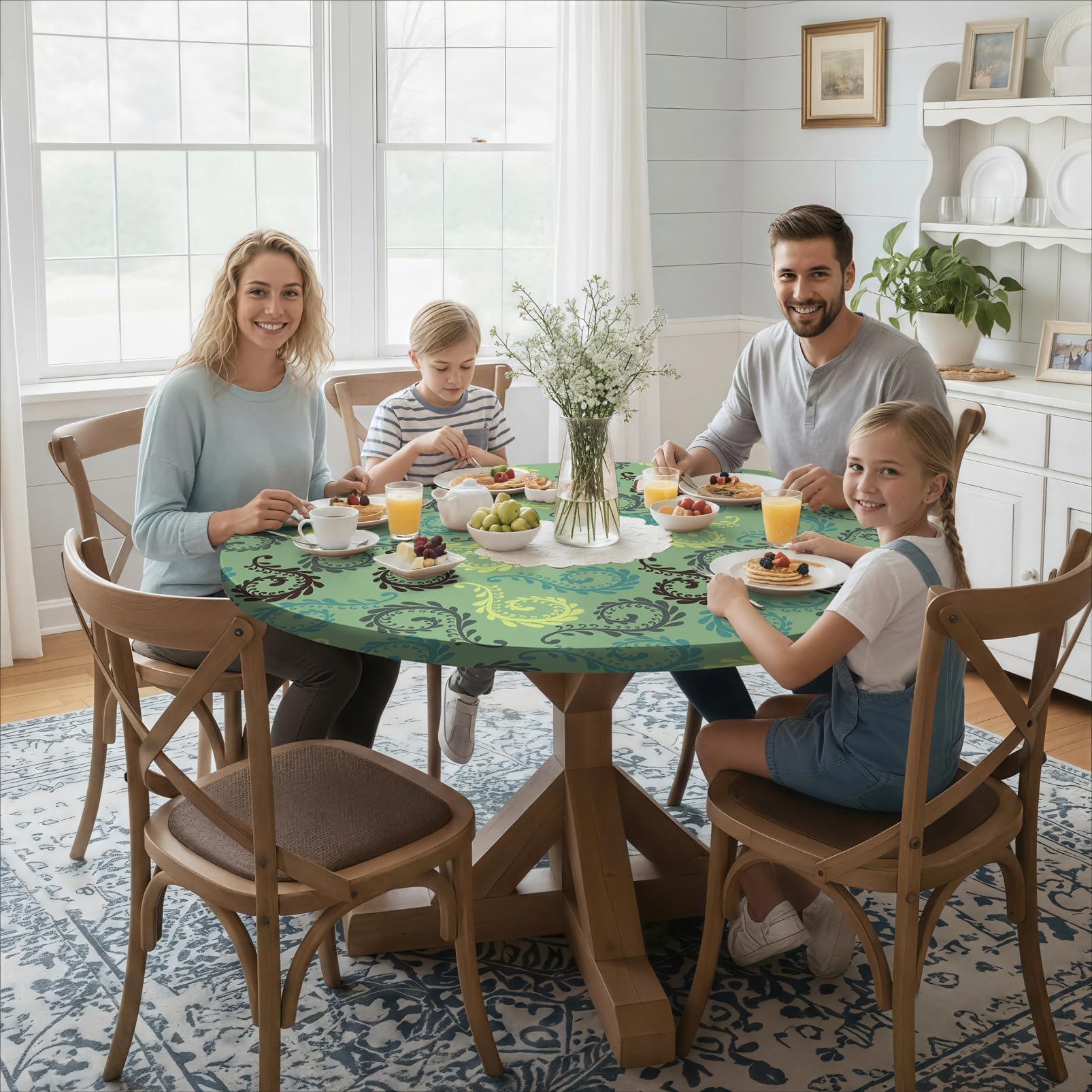 opstellen round tablecloth in outdoor setting