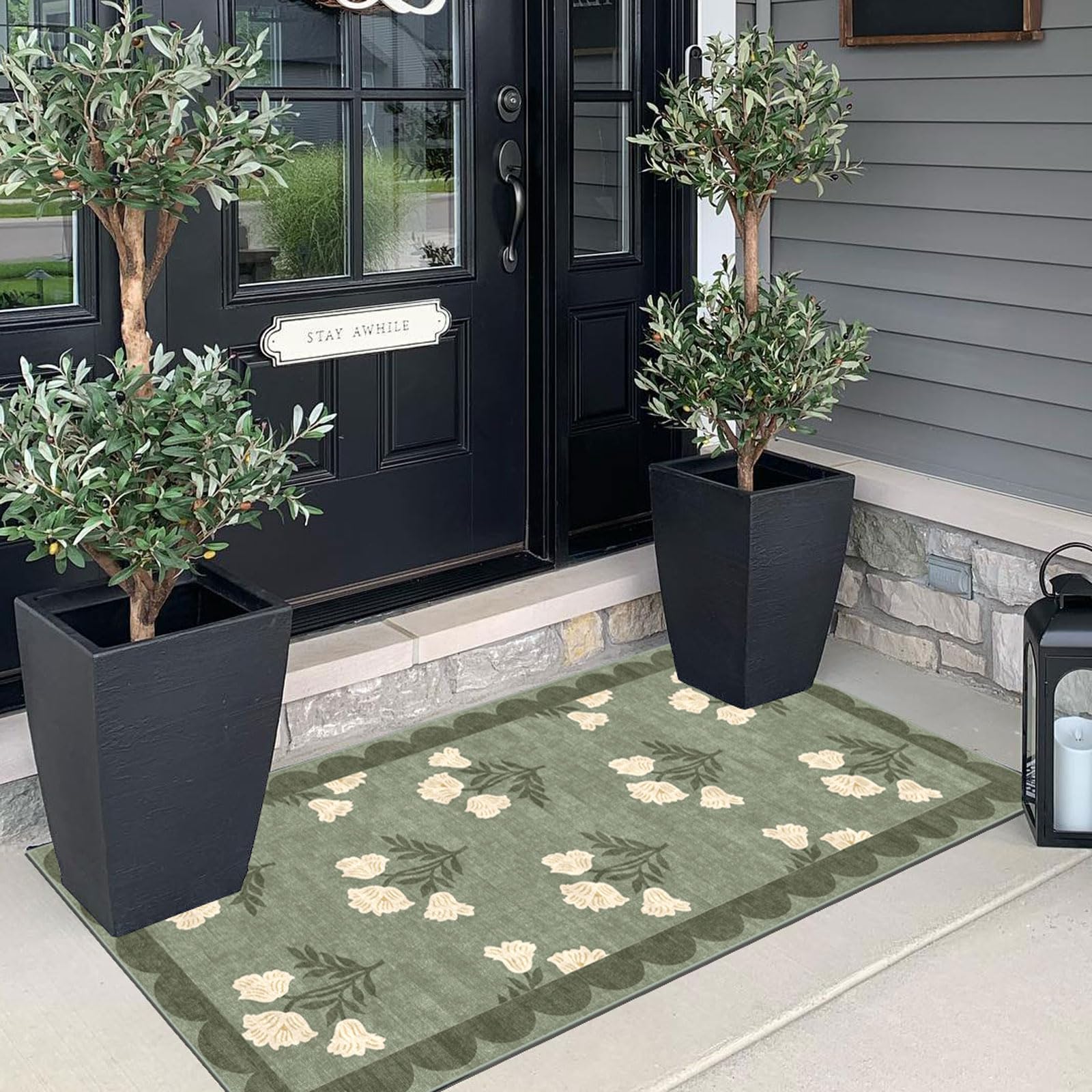 Othilic rug with scalloped edges on a porch