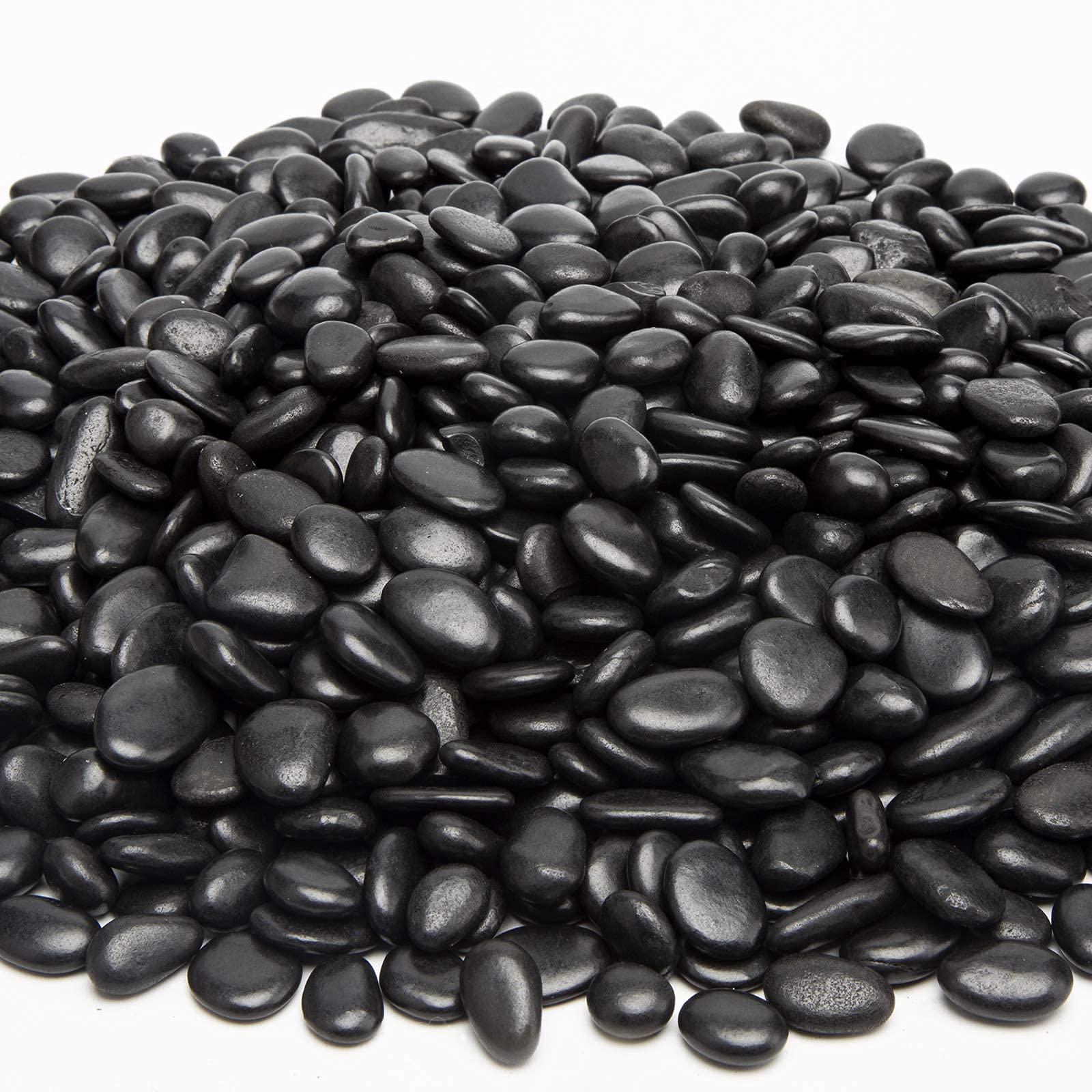 OUPENG pebbles used in a landscaping project around plants