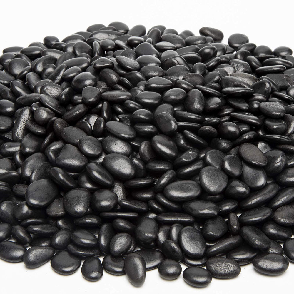 OUPENG pebbles used in a landscaping project around plants