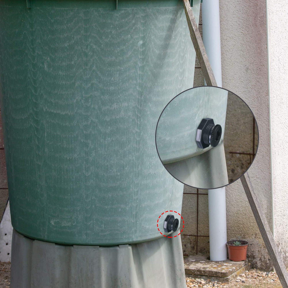 Outus 3/4 Inch PVC Bulkhead Fitting installation example