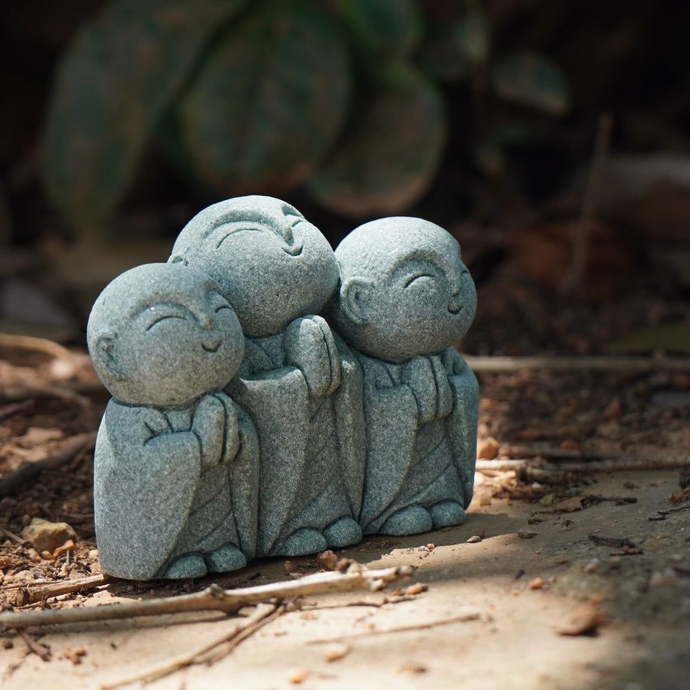 OwMell Jizo Monk Buddha Statue on a garden patio