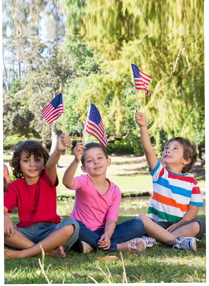Pack of Uelfbaby American flags showing full-color print