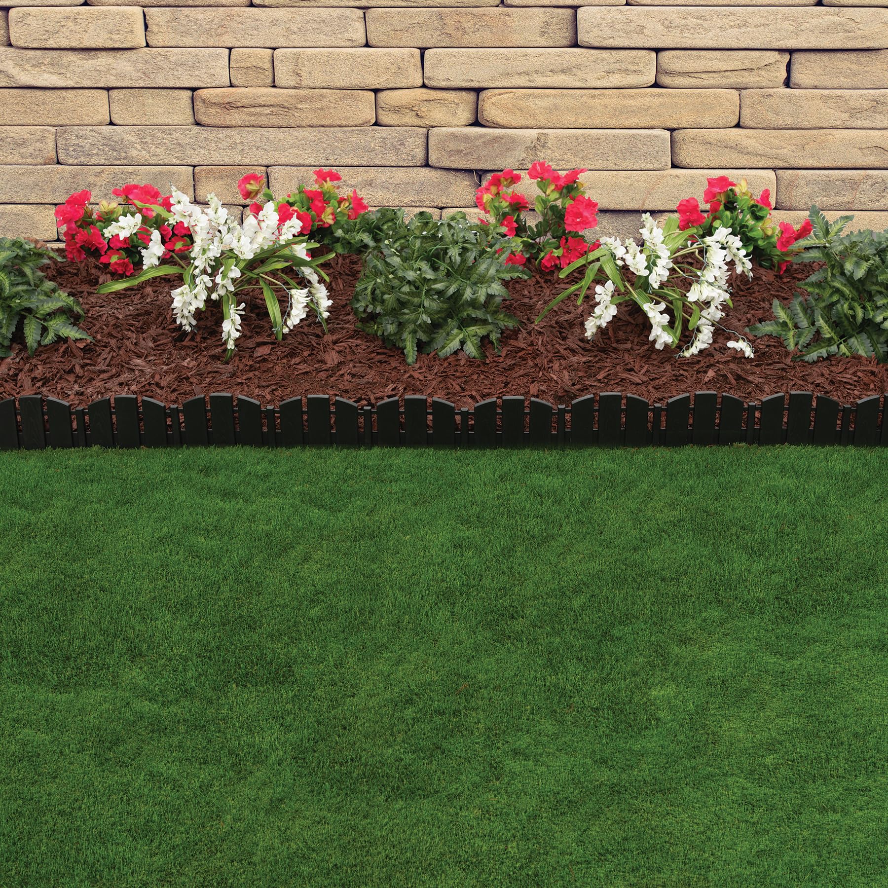 Packaging of EasyFlex No-Dig Landscape Edging Kit, 15-foot
