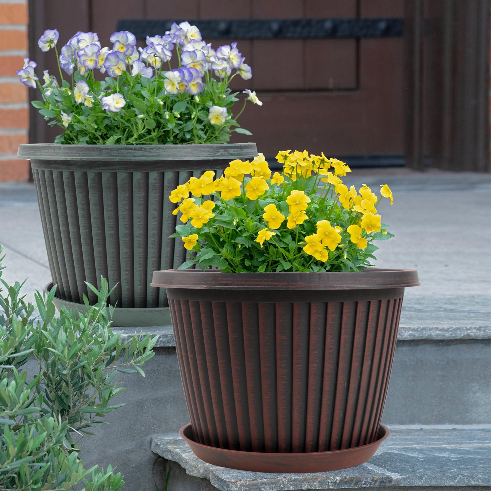 Packaging of Myfeegoin 14 inch planters with saucers