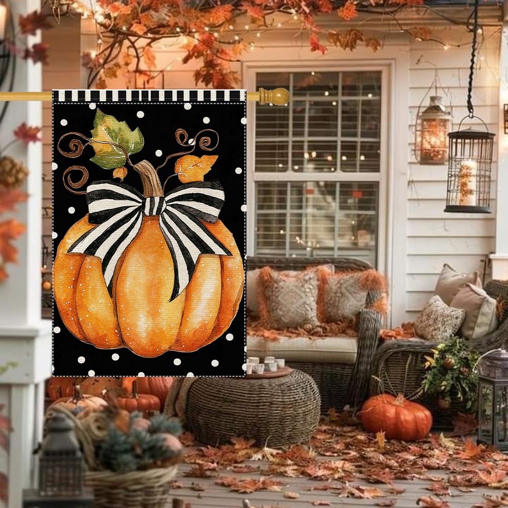 Packaging of RMXJKIIU garden flag for autumn decor