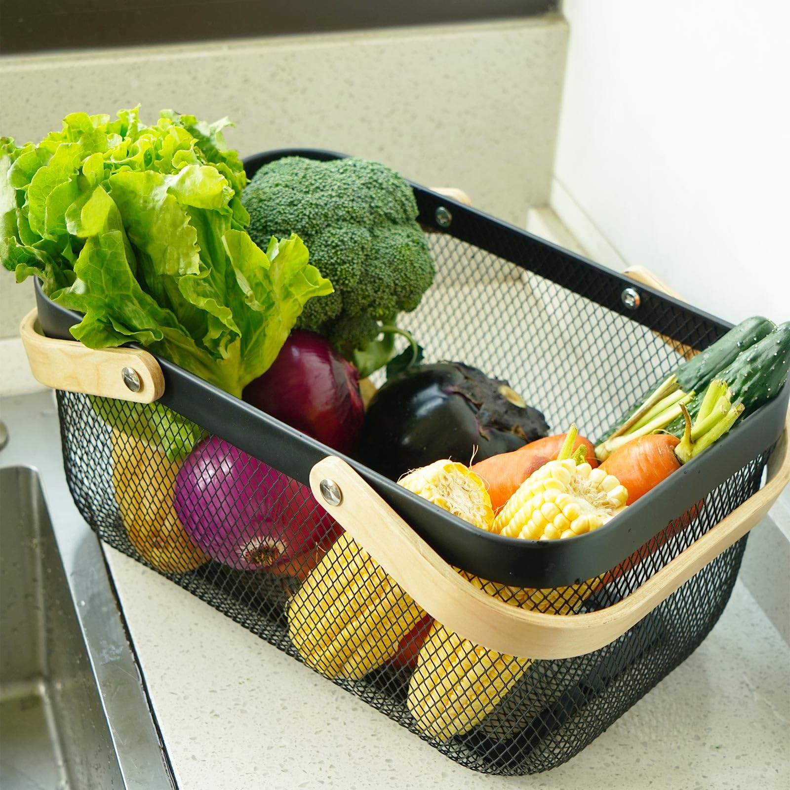 Packaging of SANHSEHOME Metal Mesh Steel Harvest Basket