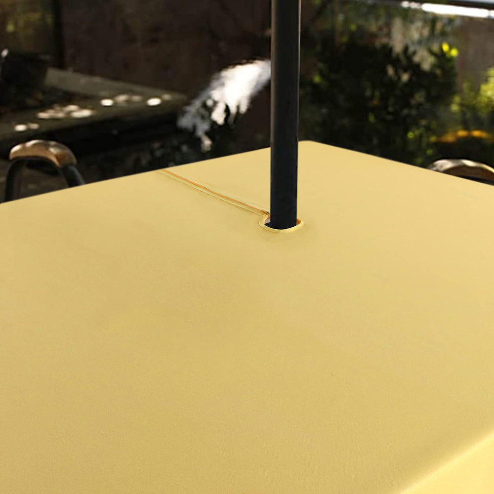 Packaging of SARAFLORA 60x84 inch tablecloth