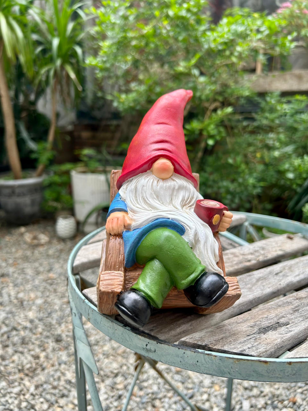Packaging of the Coffee Drinking Gnome Statue