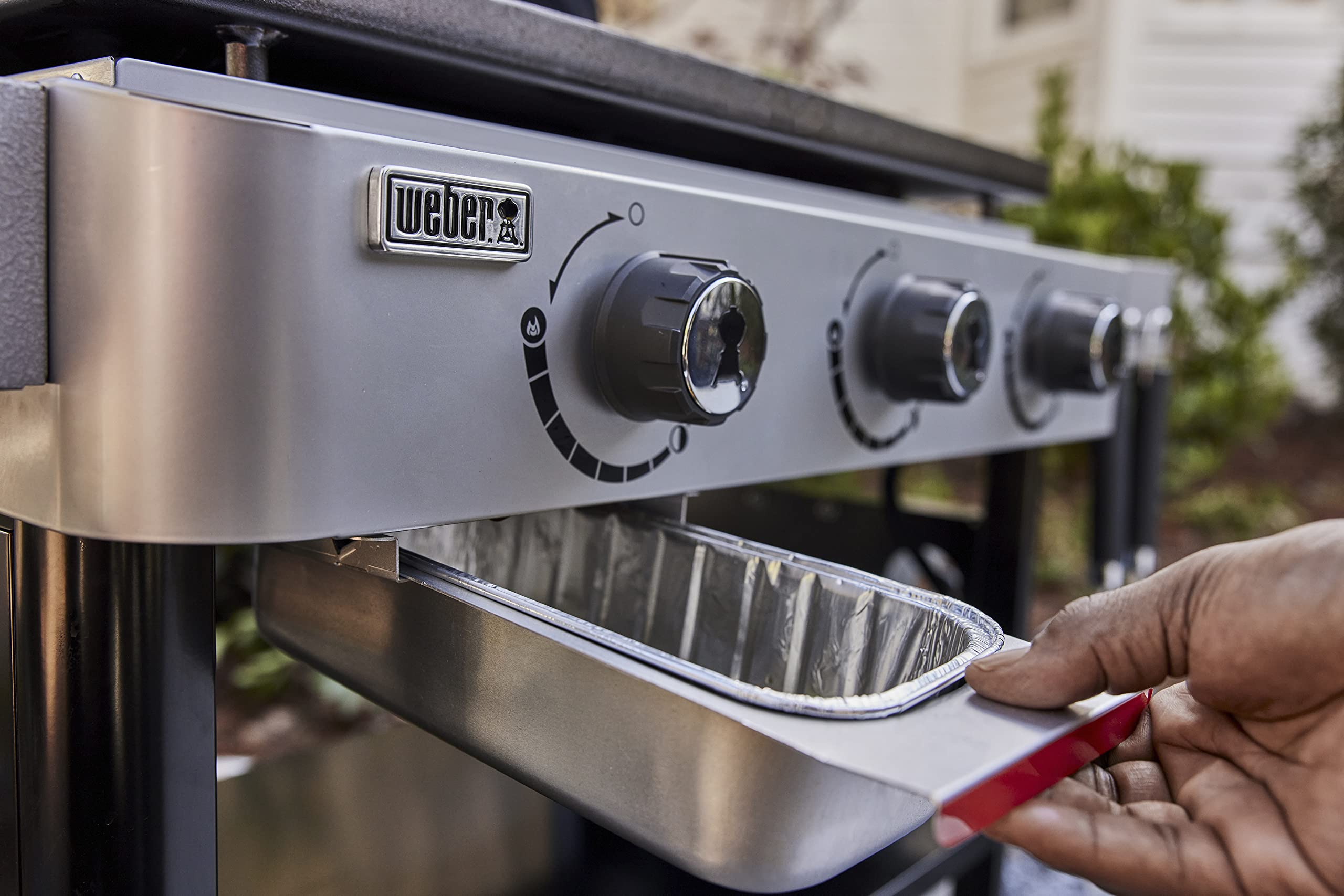 Packaging of Weber Griddle Tool Set