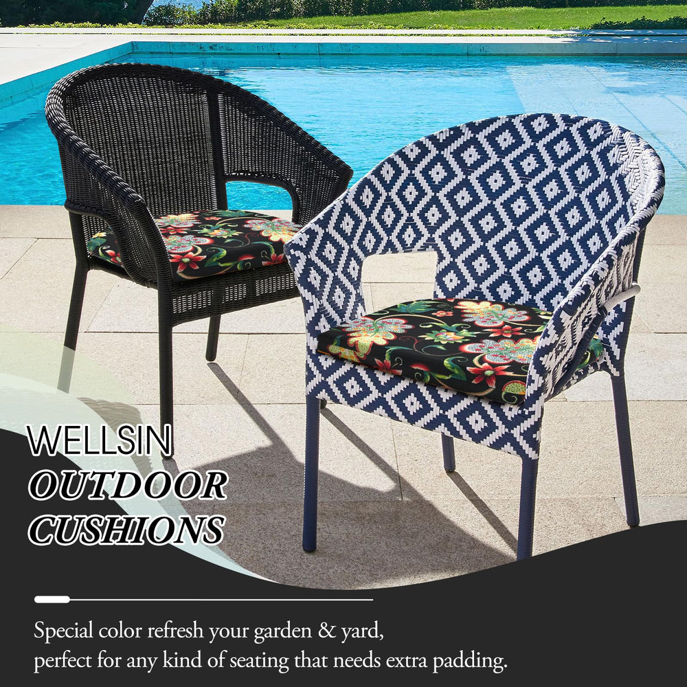 Packaging of Wellsin outdoor chair cushions set of 6