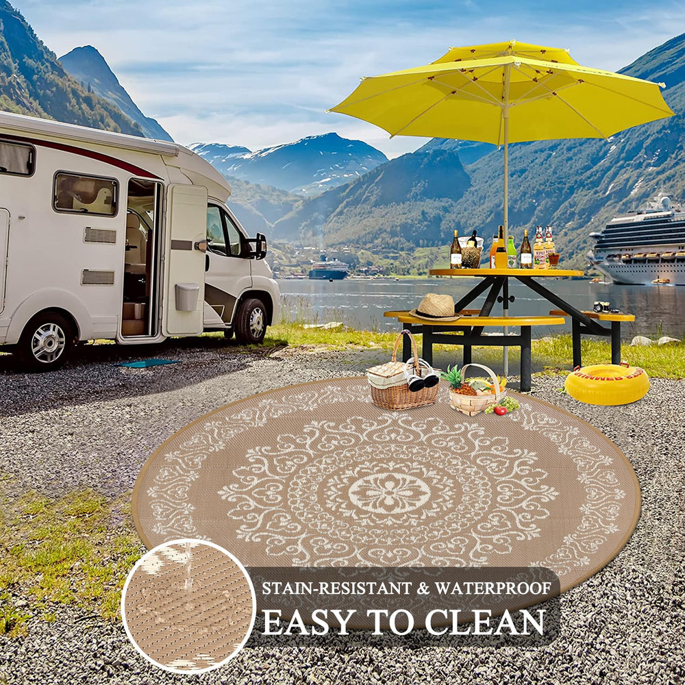 Pauwer Outdoor Rug 6ft round with rug stakes for secure placement