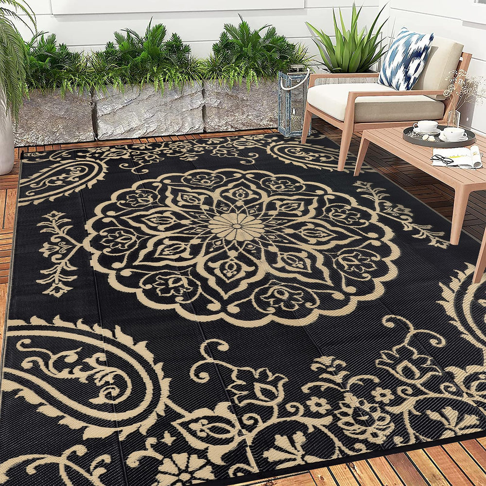 Pauwer Outdoor Rug 8x10 in outdoor garden setting