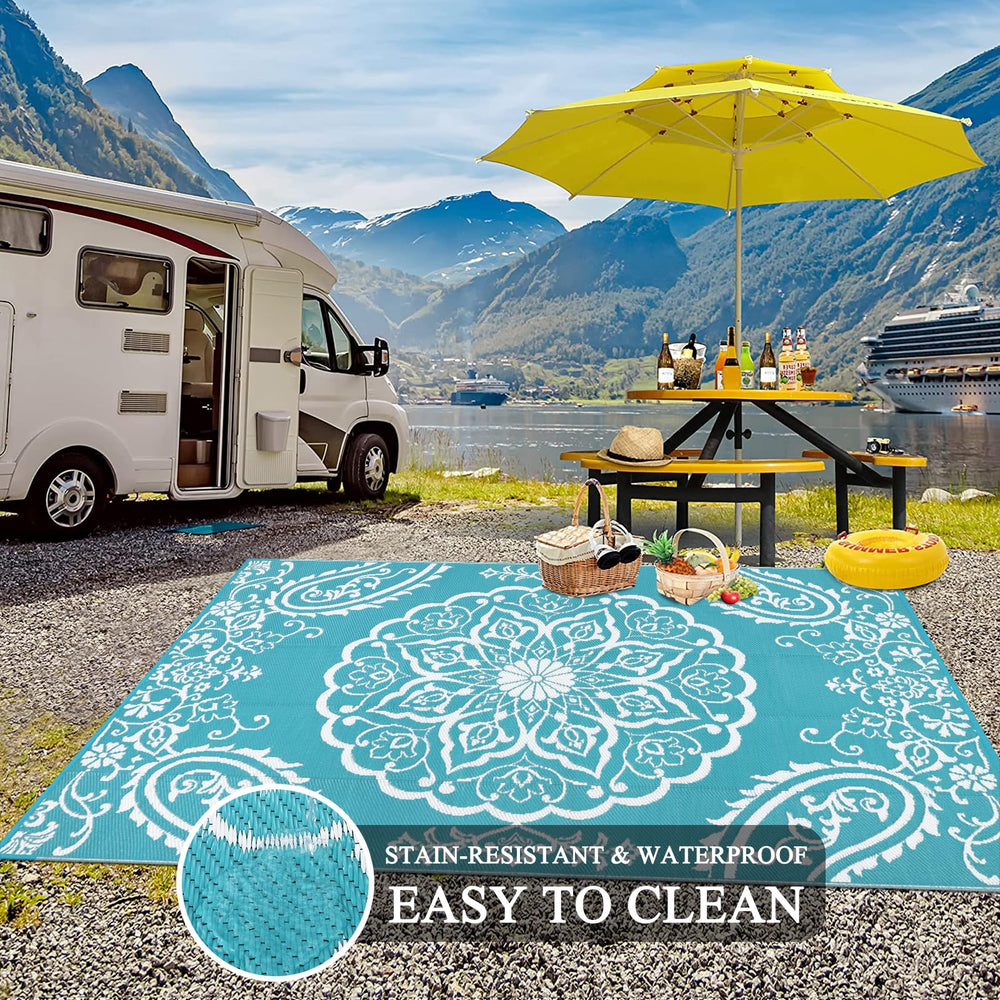 Pauwer Outdoor Rug in carrying bag